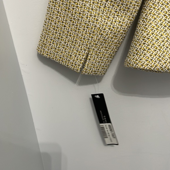 Tahari Authur S. Levine blazer - Picture 7 of 11